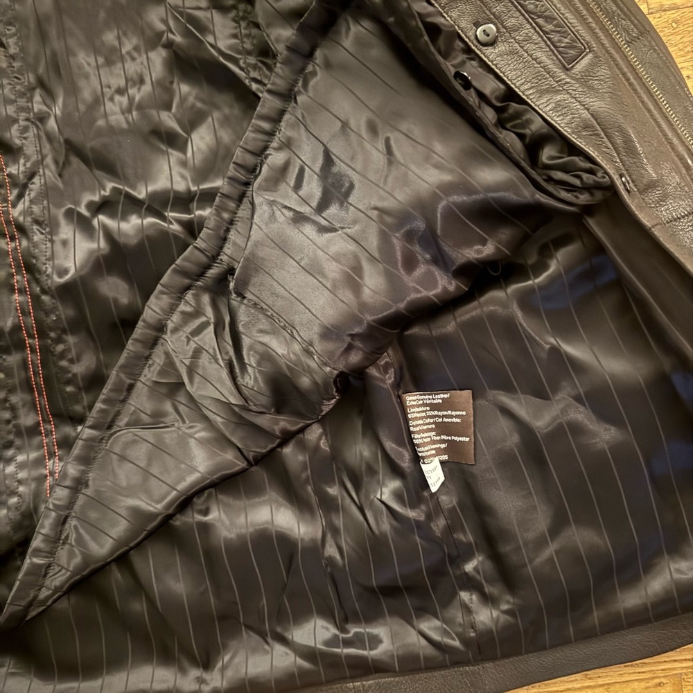 Danier Black Leather Field Jacket with Brown Shearling Collar - Picture 7 of 14